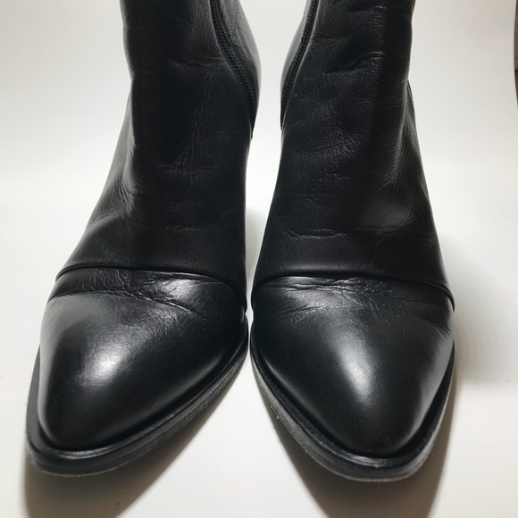 VINCE Ennis Black Leather pointed toe bootie 9.5 M - Picture 4 of 8